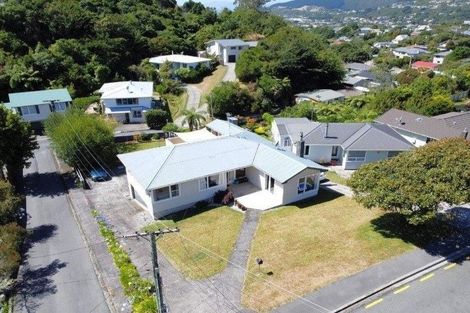 Photo of property in 38 Larsen Crescent, Tawa, Wellington, 5028