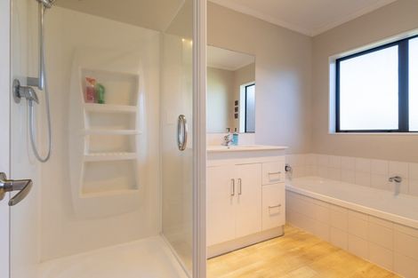 Photo of property in 10 De La Mare Drive, Leamington, Cambridge, 3432