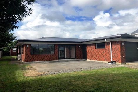 Photo of property in 144 Sandwich Road, St Andrews, Hamilton, 3200