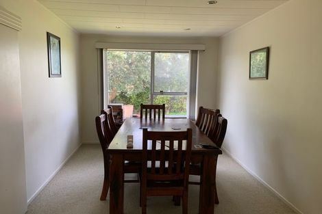 Photo of property in 11 Cockayne Crescent, Sunnynook, Auckland, 0620