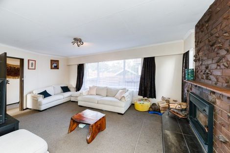 Photo of property in 9 Lyndale Place, Kelvin Grove, Palmerston North, 4414