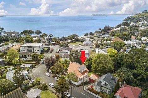 Photo of property in 1 Grove Road, Devonport, Auckland, 0624