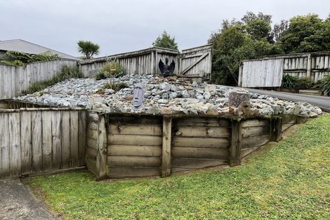 Photo of property in 19a Betty Watt Grove, Riverstone Terraces, Upper Hutt, 5018