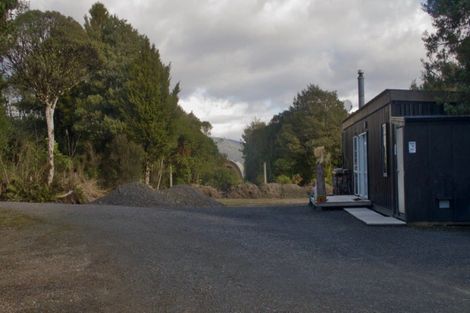 Photo of property in 13 Findlay Street, National Park, Owhango, 3989