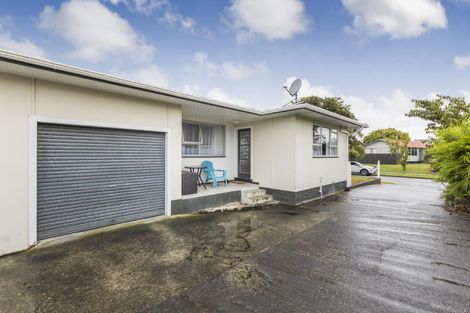 Photo of property in 15 Meadowbrook Drive, Cloverlea, Palmerston North, 4412