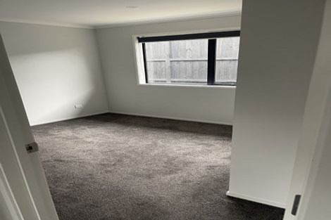 Photo of property in 22 Walter Lawry Road, Paerata, Pukekohe, 2124