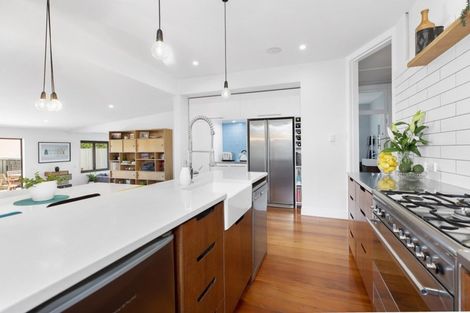 Photo of property in 60 Lonsdale Crescent, Rongotai, Wellington, 6022