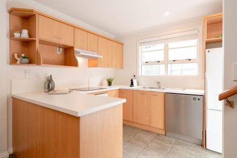 Photo of property in 12b Glenmore Street, Thorndon, Wellington, 6011