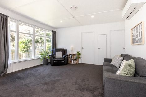 Photo of property in 2/201 Kenilworth Road, Mayfair, Hastings, 4122