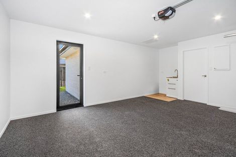 Photo of property in 33 Hilton Drive, Amberley, 7410