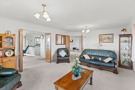 Photo of property in 9c Del Mar Place, Merrilands, New Plymouth, 4312