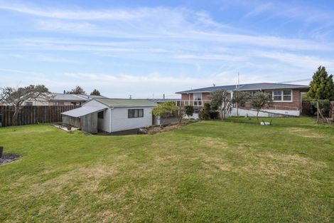Photo of property in 17 Coulter Road, Owhata, Rotorua, 3010