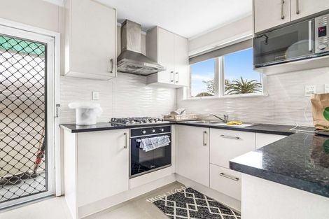 Photo of property in 1/126 Porchester Road, Papakura, 2110