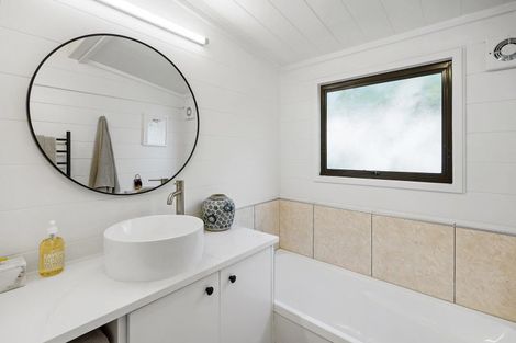 Photo of property in 28 Tokomaru Drive, Havelock North, 4130