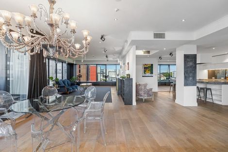 Photo of property in 9d/2 Saint Martins Lane, Grafton, Auckland, 1010