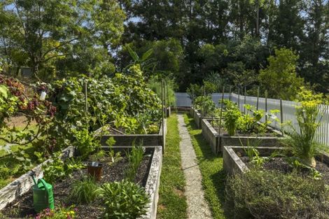 Photo of property in 354 Wairere Road, Waitakere, Henderson, 0782