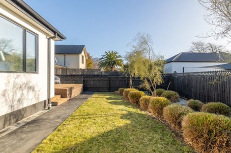 Photo of property in 257a Edgeware Road, Edgeware, Christchurch, 8013