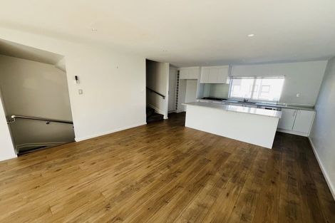 Photo of property in 9 Meritage Lane, Te Atatu South, Auckland, 0610