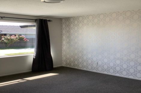 Photo of property in 26 Heathglen Avenue, Parklands, Christchurch, 8083