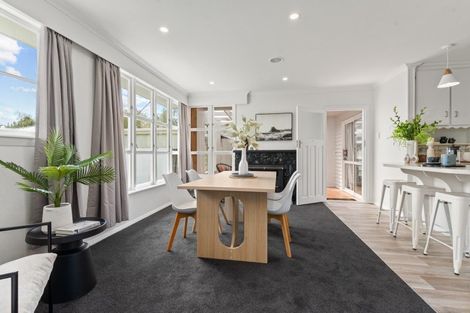 Photo of property in 9 Armstrong Avenue, Carterton, 5713