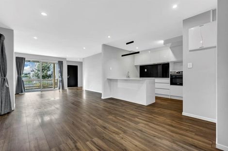 Photo of property in 5 Tahingamanu Road, Hobsonville, Auckland, 0616