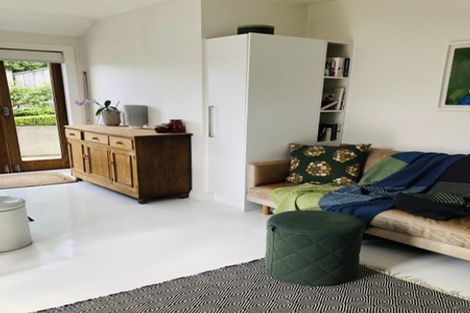 Photo of property in 17 Tanera Crescent, Brooklyn, Wellington, 6021