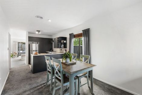 Photo of property in 5/42 Fields Parade, Oteha, Auckland, 0632