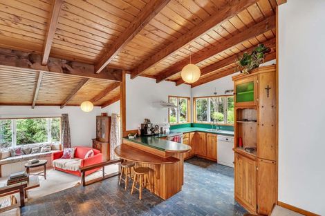 Photo of property in 5b Pohutukawa Grove, Whitianga, 3510