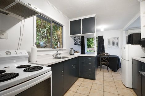 Photo of property in 165 Miromiro Road, Normandale, Lower Hutt, 5010