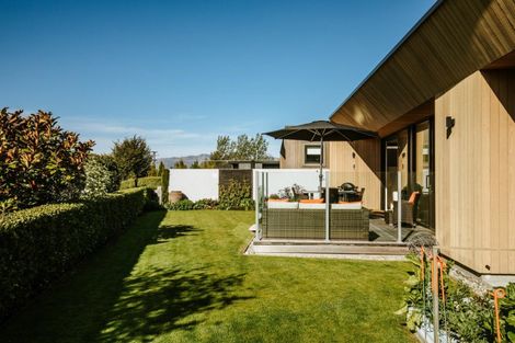 Photo of property in 24 Stackbrae Avenue, Wanaka, 9305