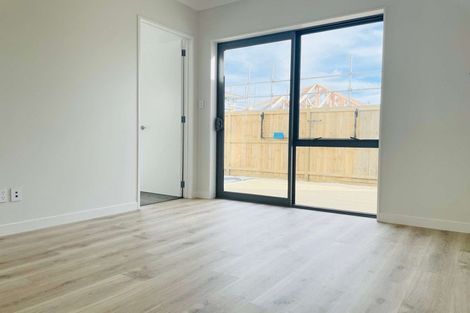 Photo of property in 54 Godfrey Drive, Orewa, 0931