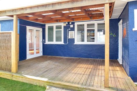 Photo of property in 26 Pratt Avenue, Foxton Beach, Foxton, 4815