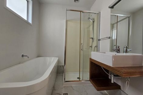 Photo of property in 2/25 Moire Road, Massey, Auckland, 0614