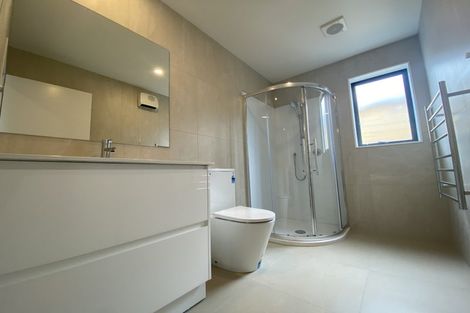 Photo of property in 46b Crestview Rise, Papakura, 2110