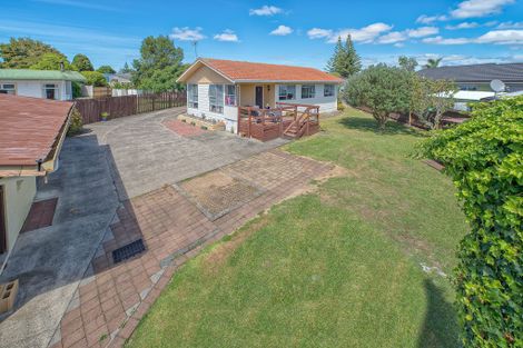 Photo of property in 14 Sunlands Drive, Manurewa, Auckland, 2102
