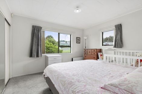 Photo of property in 14 Sari Place, Massey, Auckland, 0614