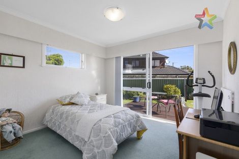 Photo of property in 33 Rosebank Avenue, Avalon, Lower Hutt, 5011