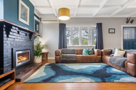 Photo of property in 35 Birkdale Road, Birkdale, Auckland, 0626