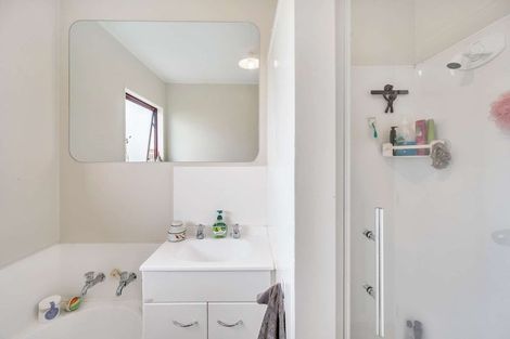 Photo of property in 43a Tait Drive, Greenmeadows, Napier, 4112