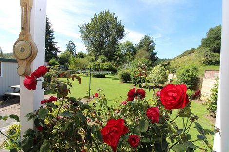 Photo of property in 7 Wilson Road, Hunterville, 4730