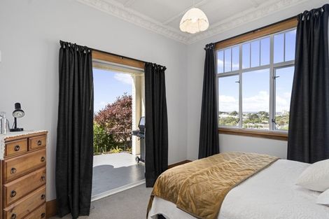 Photo of property in 366 Devon Street West, Lynmouth, New Plymouth, 4310