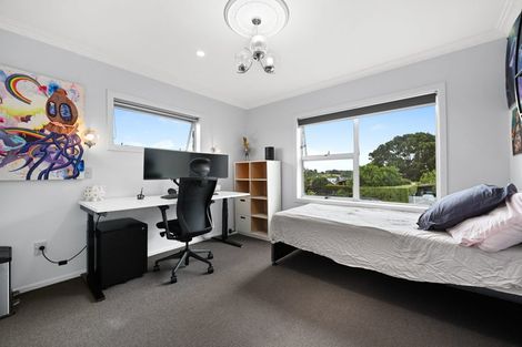 Photo of property in 12 Resthill Crescent, Glenview, Hamilton, 3206