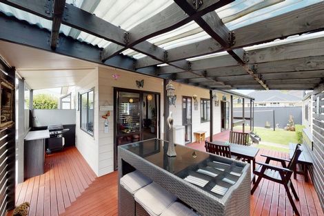 Photo of property in 21a Chester Street, Levin, 5510