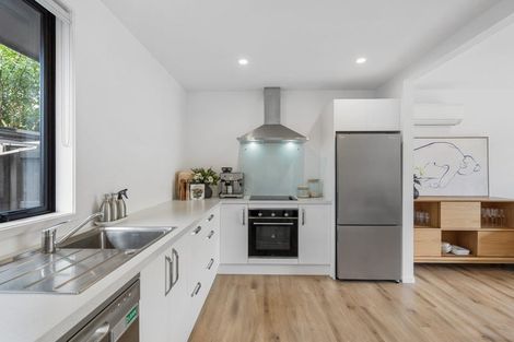 Photo of property in 37 Cessna Crescent, Mangere, Auckland, 2022