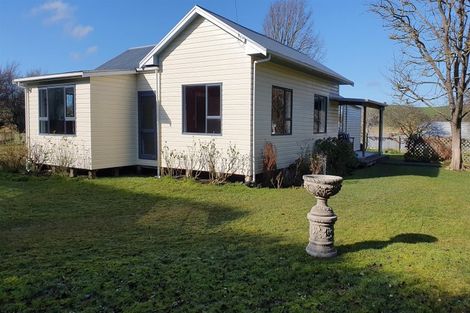 Photo of property in 749 Hakataramea Highway, Waimate, 7977