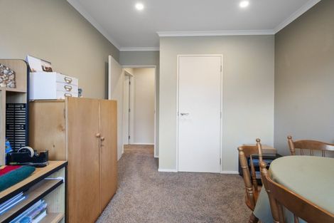 Photo of property in 11 Silkwood Place, Fitzherbert, Palmerston North, 4410