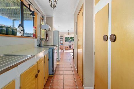 Photo of property in 30 Ngapeke Road, Welcome Bay, Tauranga, 3175