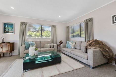 Photo of property in 2/39 Browns Bay Road, Browns Bay, Auckland, 0630