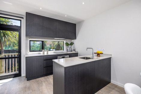 Photo of property in 8/805 Riddell Road, Saint Heliers, Auckland, 1071