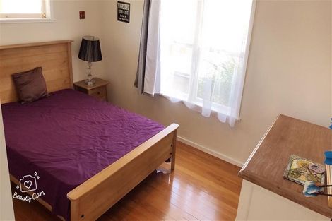 Photo of property in 35a Bradbury Road, Botany Downs, Auckland, 2010